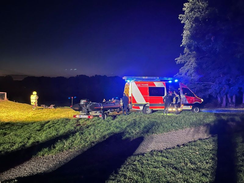 Eintreffen der FF Oldenburg Osternburg (Abteilung Wasserrettung) an der Einsatzstelle. Bild: FF Wüsting.