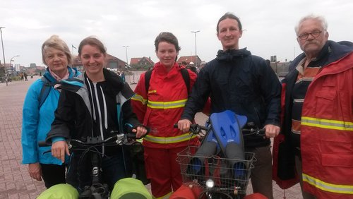 Gruppenfoto von DLRG-Mitgliedern auf Baltrum.